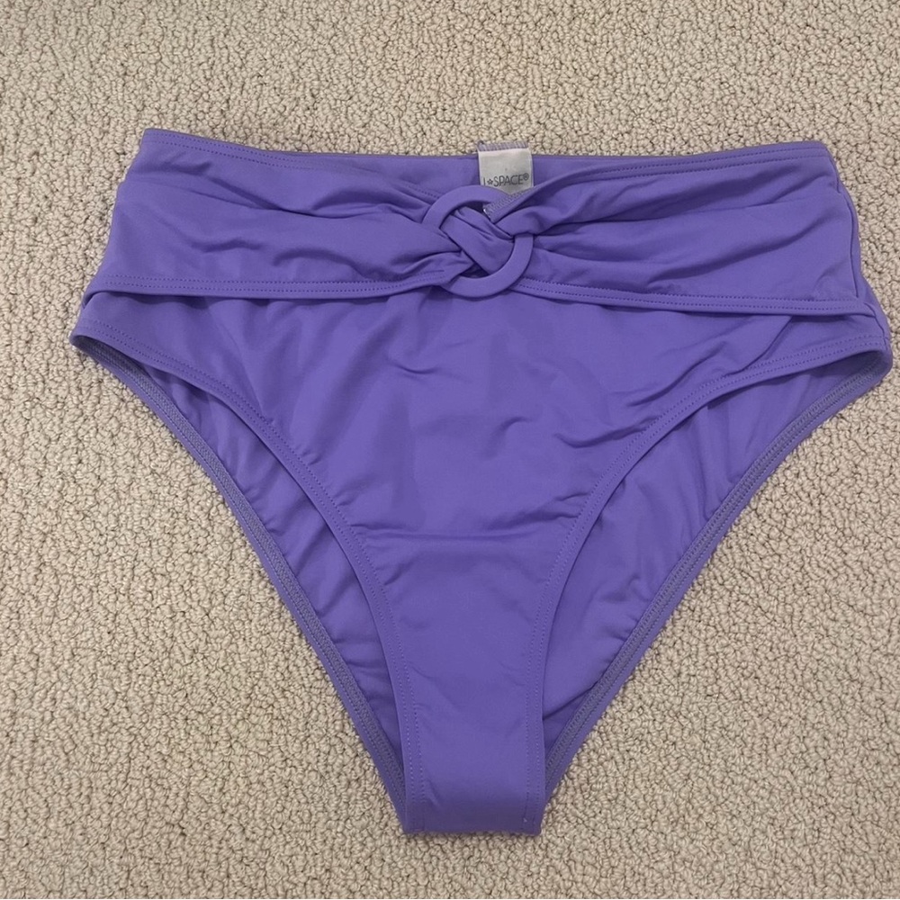 Selling because bought wrong size